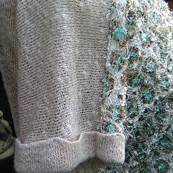 Forever 21 Blush Sweater - Picture 6 of 10